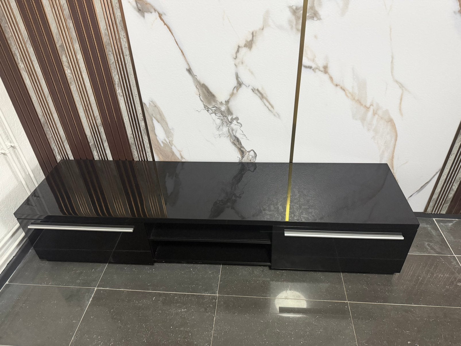 Nette tv kast, Ophalen, Zo goed als nieuw, 110 cm of meer, Minder dan 65 cm