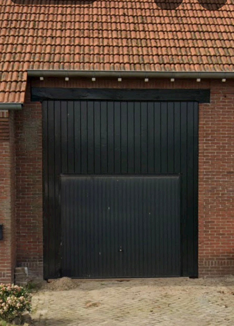 Gebruikte kantelgaragedeur - Achterkant, Ophalen, Gebruikt, 120 cm of meer, Garagedeur