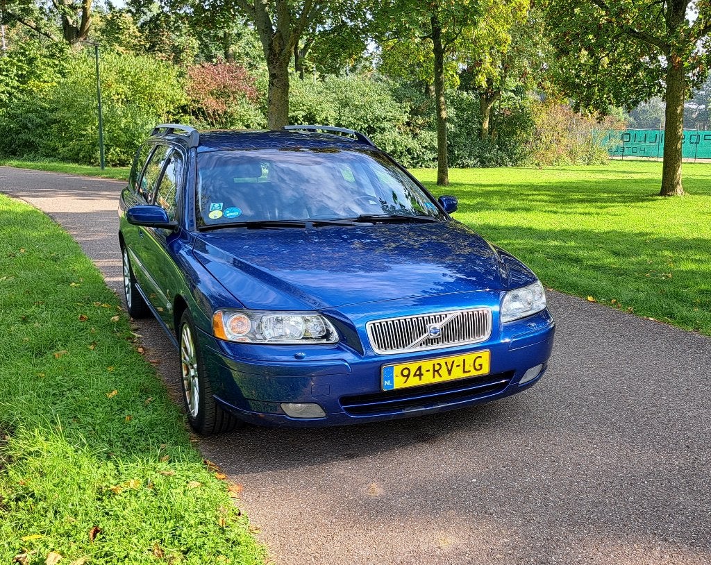 Volvo V70 2.5 T AUT 2005 Blauw, 1800 kg, Blauw, 2521 cc, Stationwagon