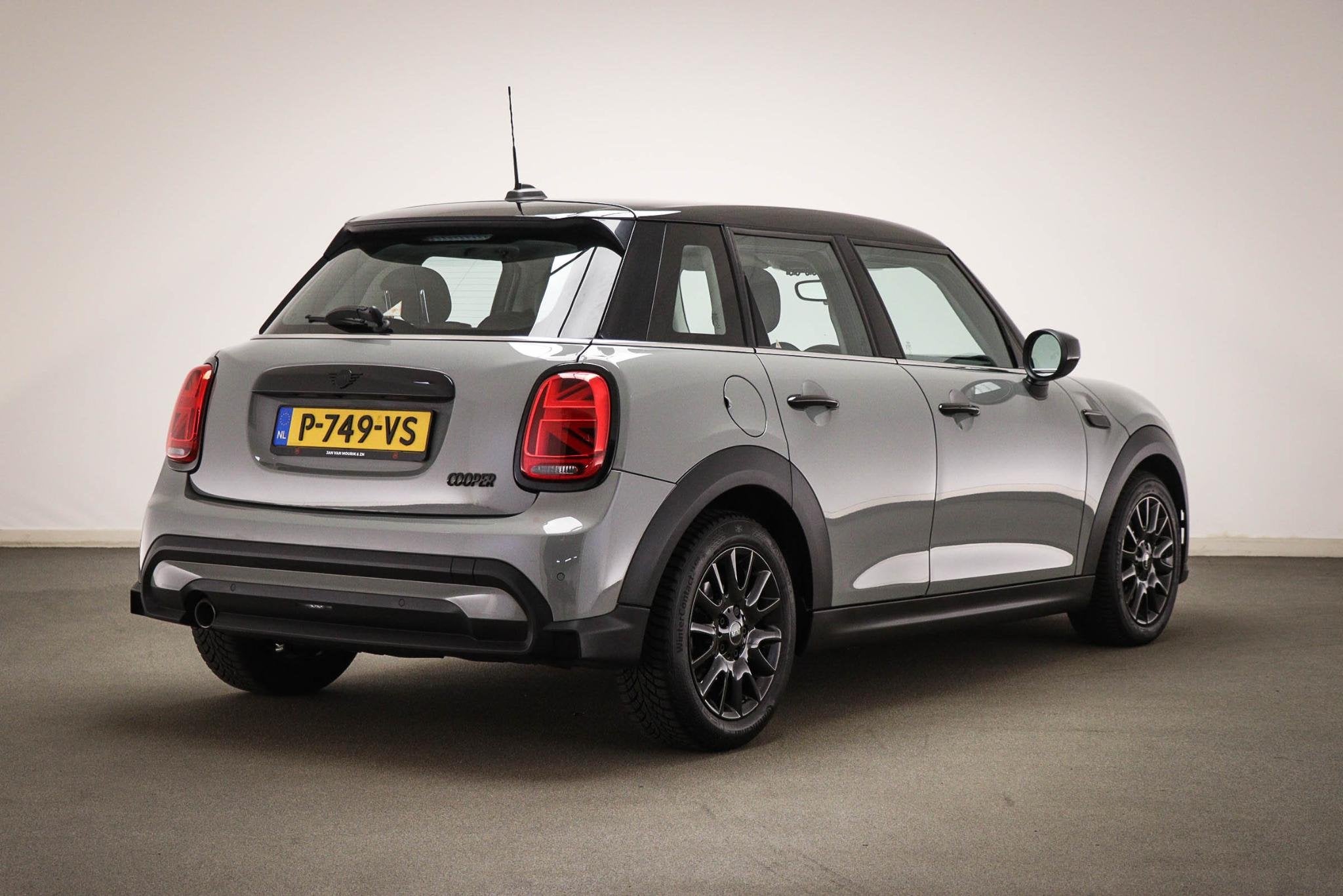 MINI 5-Deurs 1.5 Cooper Business Edition | CLIMA | STOELVERW, Dealer onderhouden, 136 pk, Gebruikt, Met garantie (alle)