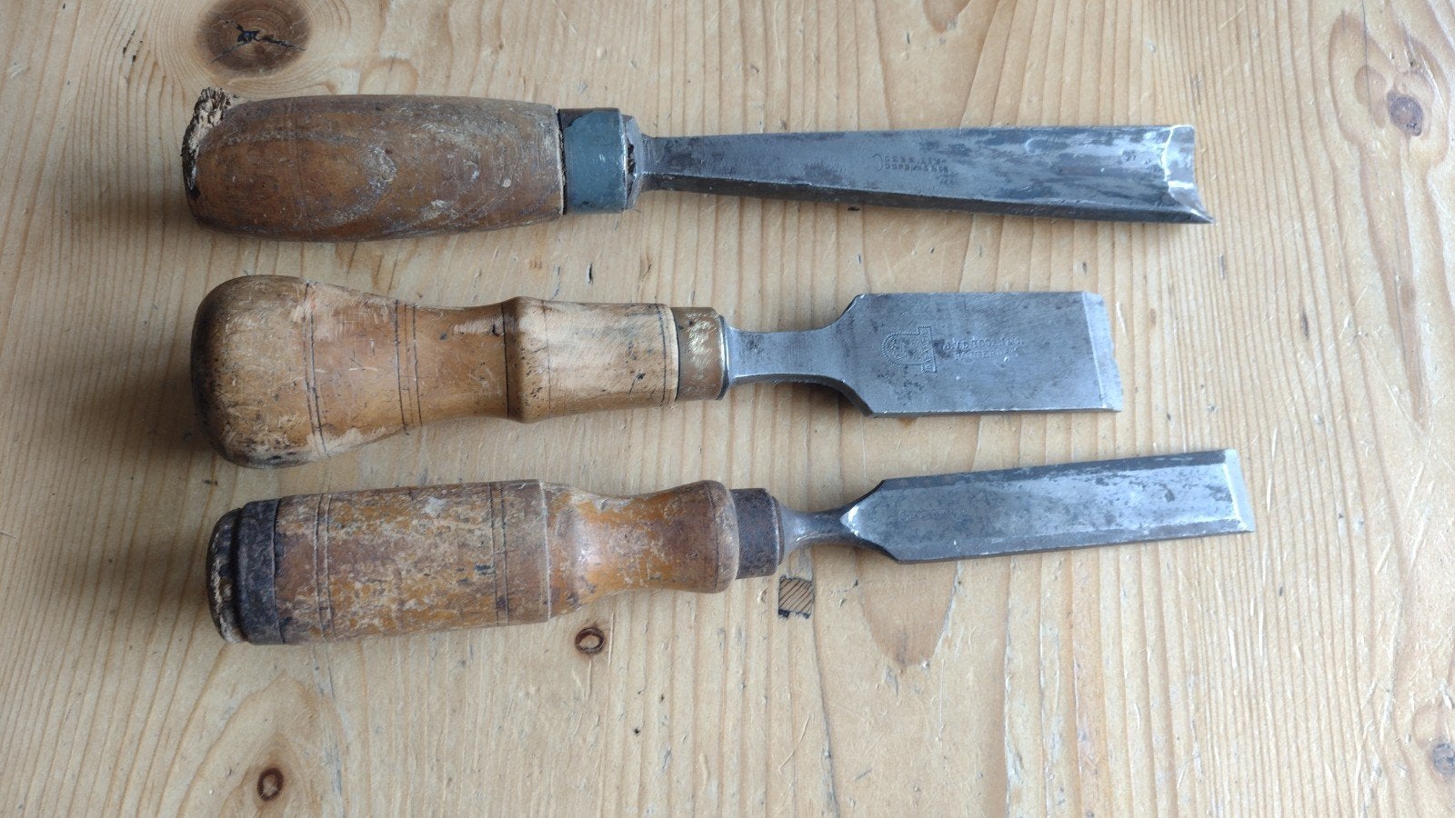 3 antieke bijtels, Ophalen of Verzenden