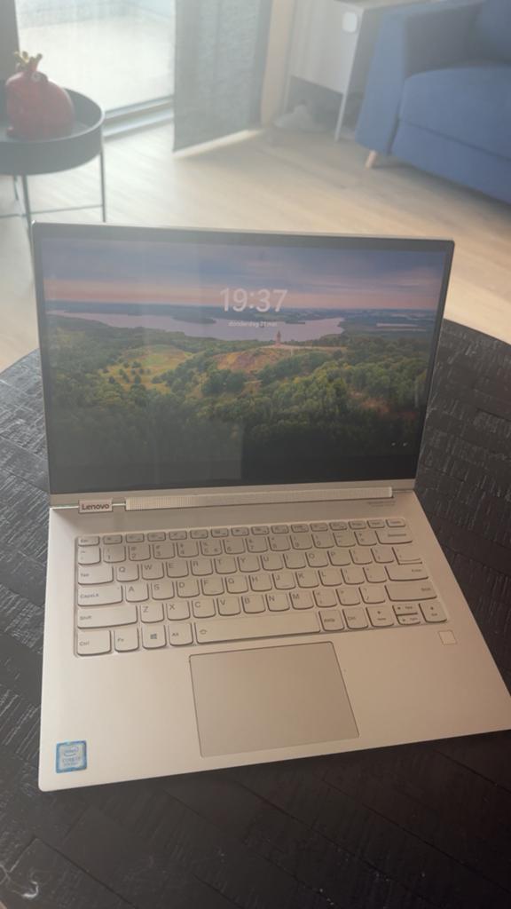 Lenovo Yoga Laptop i7 Gen 8, 16GB RAM, 500GB HDD, Touchscree, Computers en Software, Windows Laptops, Gebruikt, HDD, 2 tot 3 Ghz
