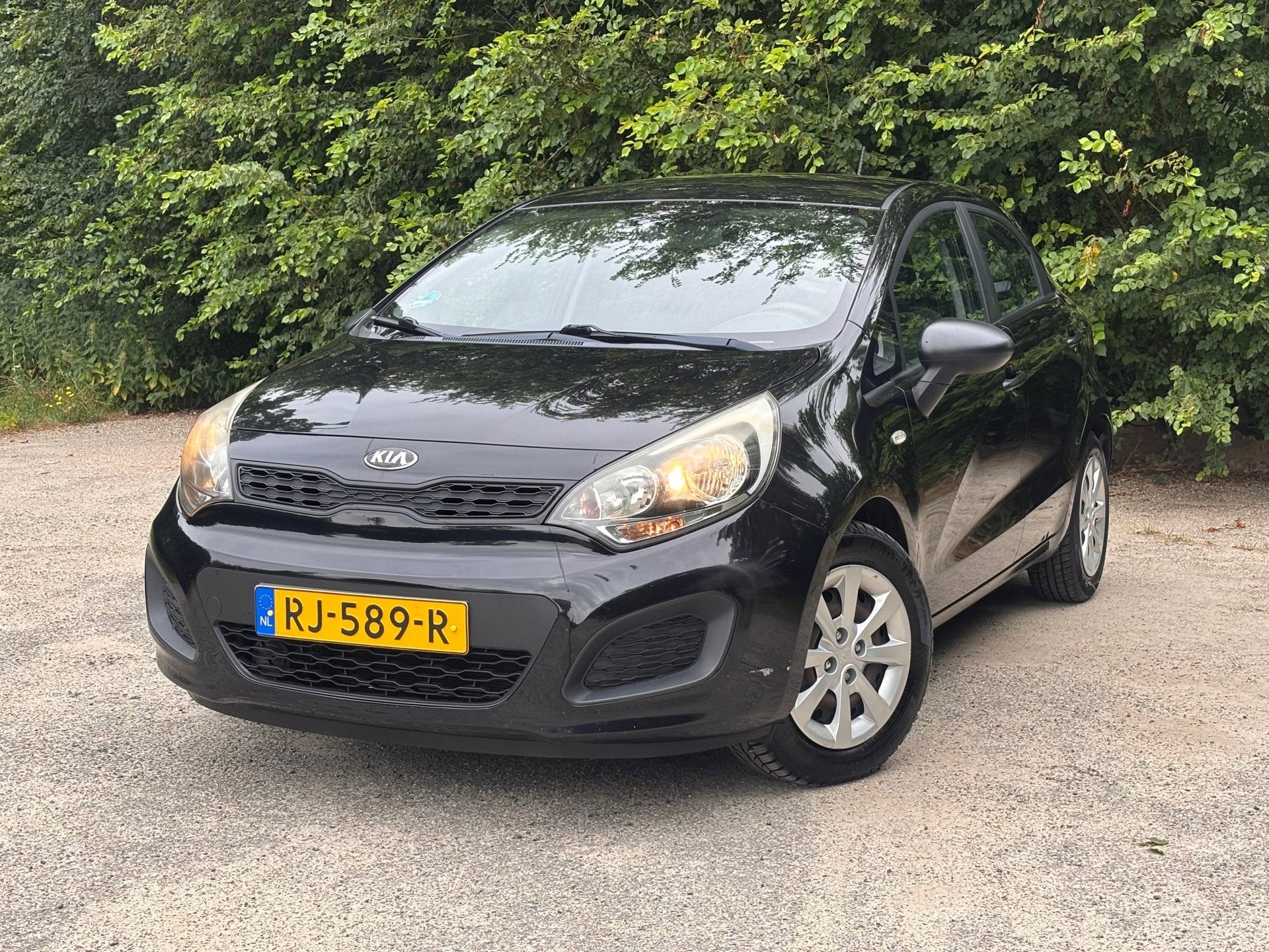 Kia Rio 1.2 CVVT | " 118.000 " KM + Airco Nu € 5.999,- !, Voorwielaandrijving, 4 cilinders, Zwart, Bedrijf