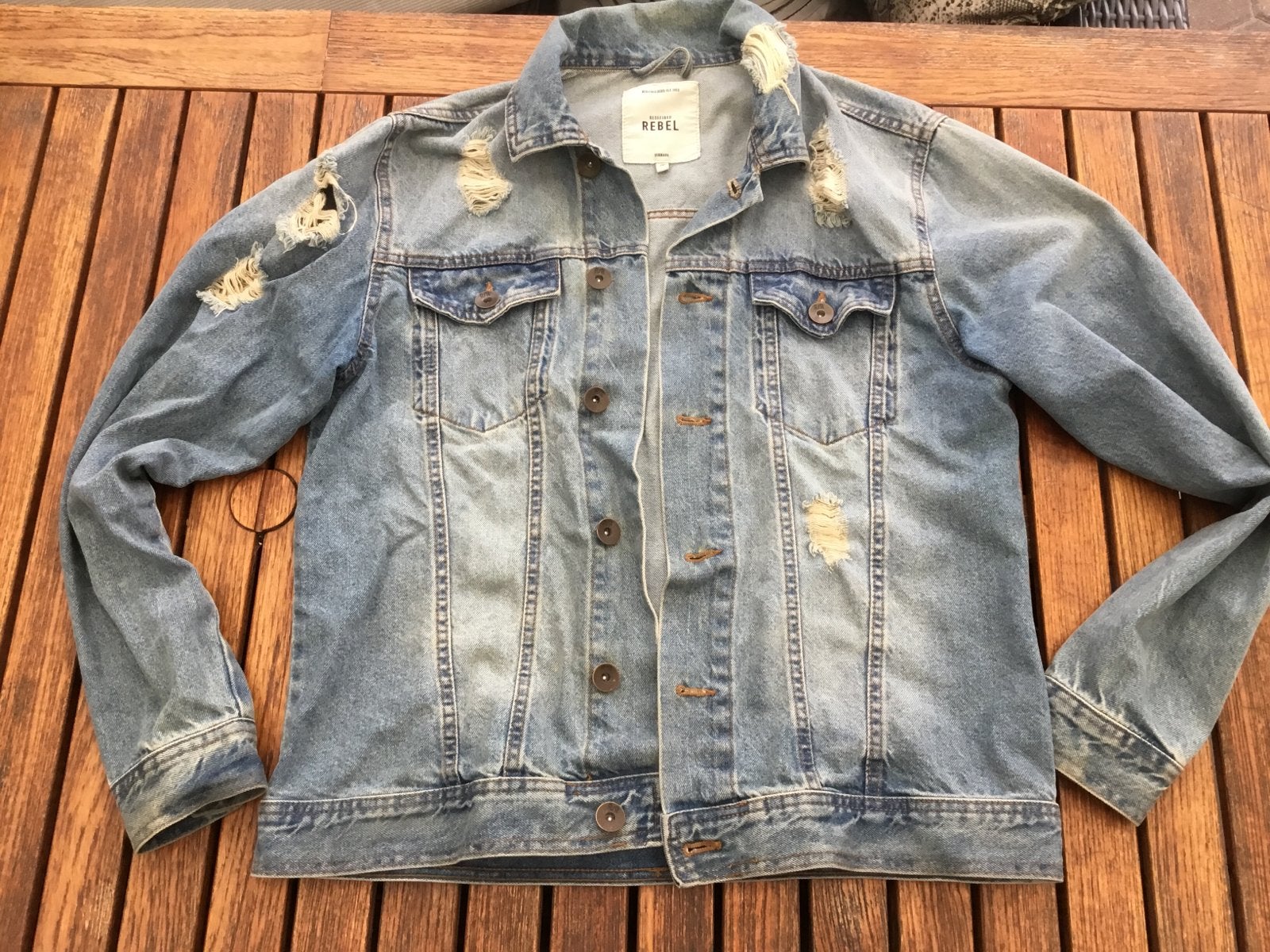 Refined Rebel spijkerjack met scheuren - Maat M, Ophalen of Verzenden, Gedragen, Maat 48/50 (M), Blauw