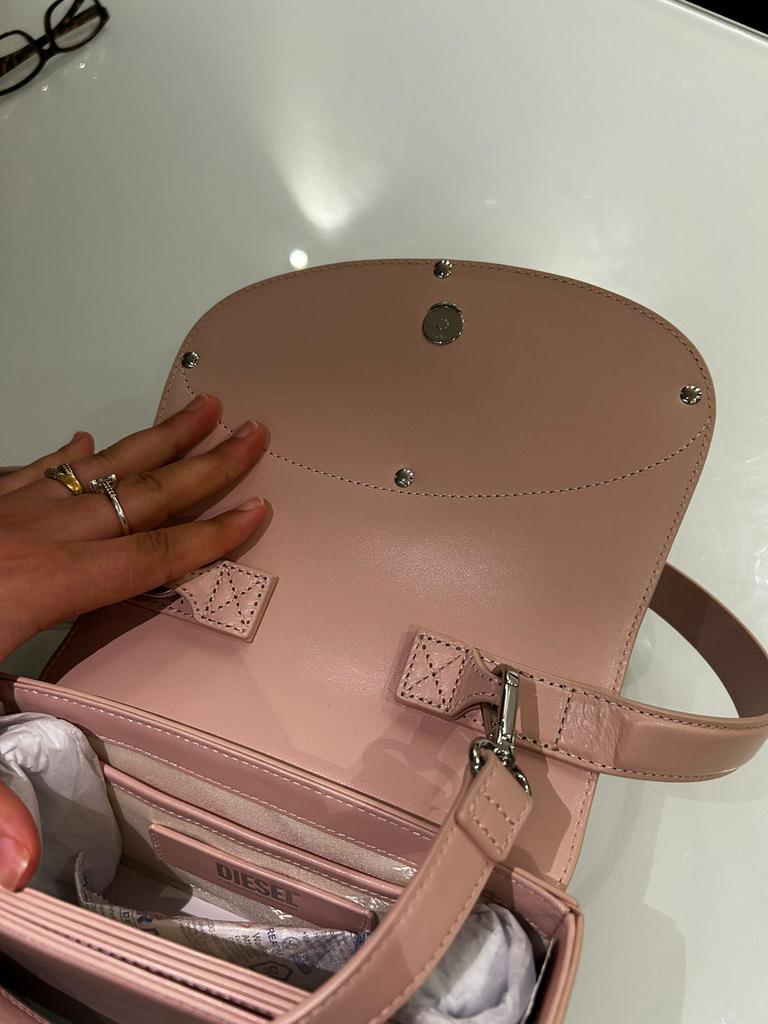 Diesel Roze Schoudertasje - Nieuw met labels, Sieraden, Tassen en Uiterlijk, Tassen | Damestassen, Ophalen of Verzenden, Nieuw