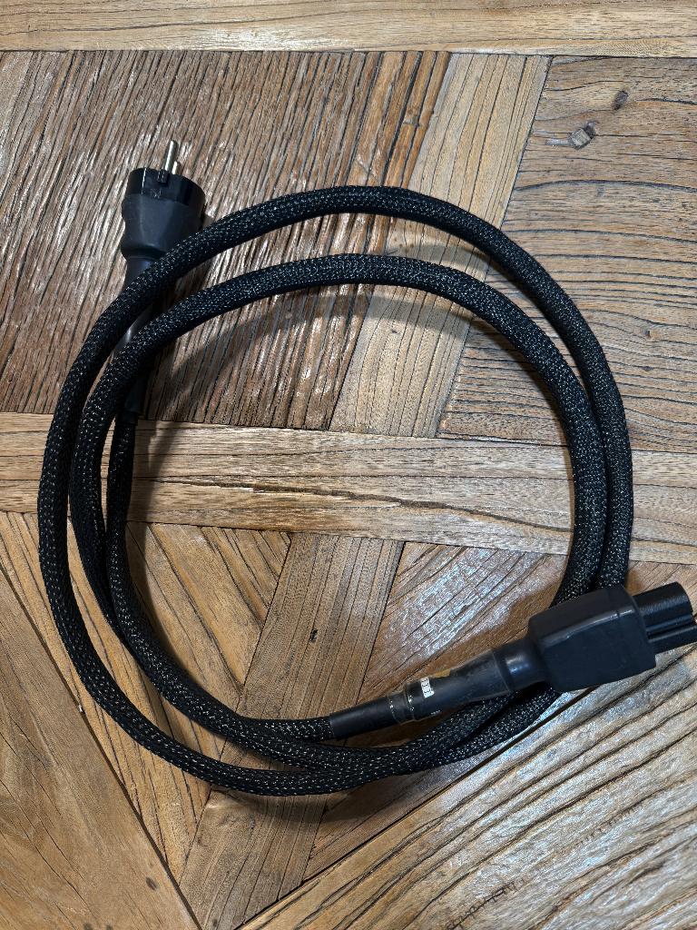 NBS DragonFly III audio power cable 1,80m., Ophalen of Verzenden, Zo goed als nieuw, Minder dan 2 meter, Overige kabels
