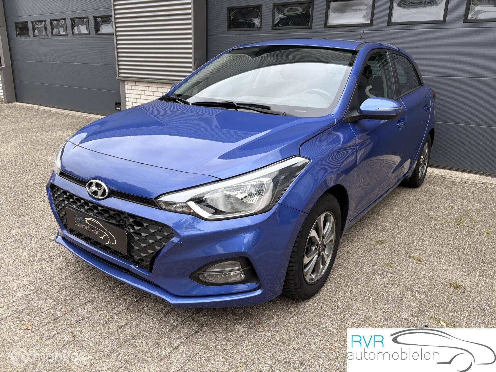 Hyundai i20 1.0 T-GDI AUTOMAAT/CRUISE/CAMERA/SCHADE, Auto's, Gebruikt, Zwart, Blauw, Bedrijf