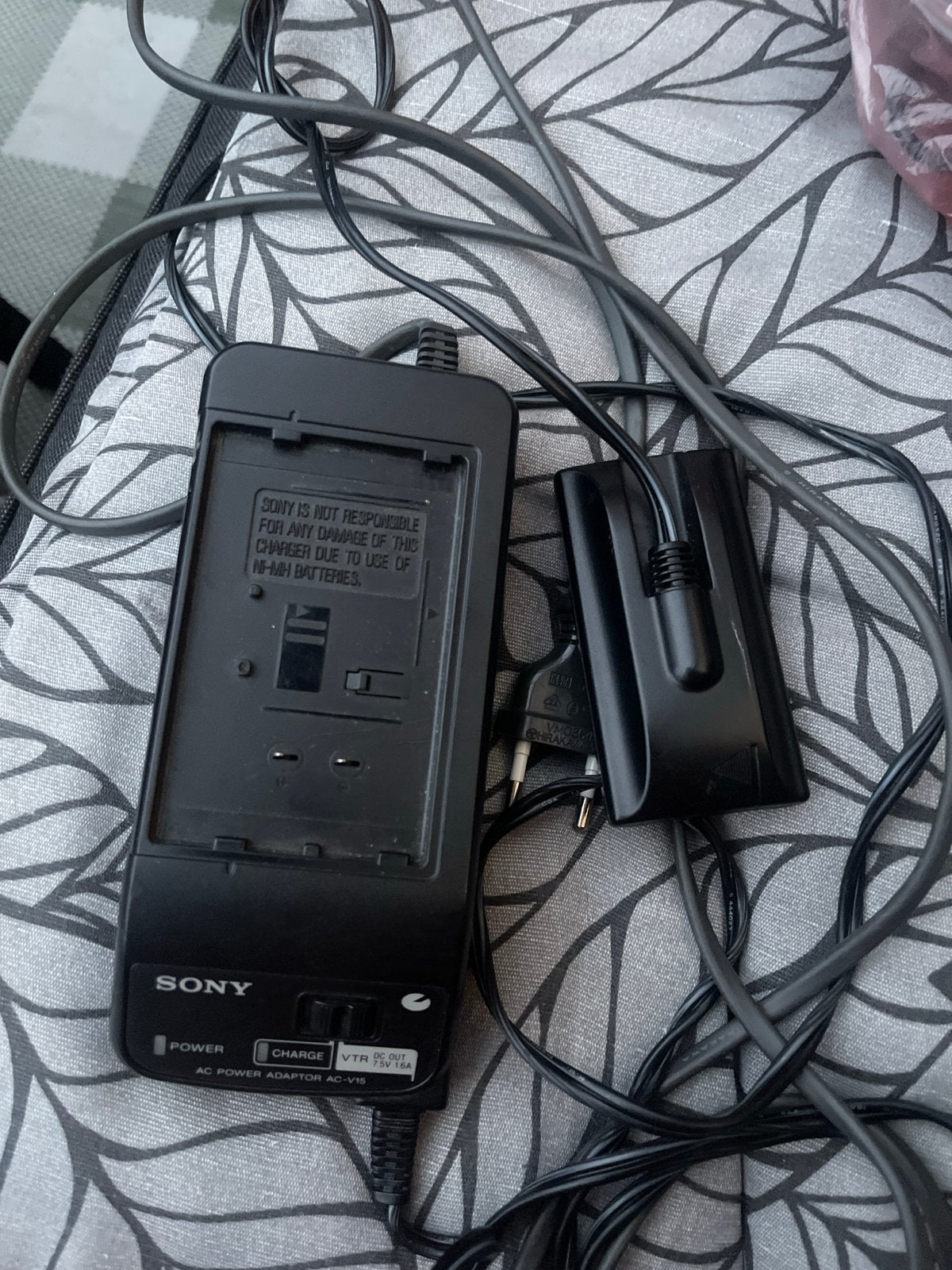 Sony AC Power Adaptor AC-V15, Ophalen, Gebruikt