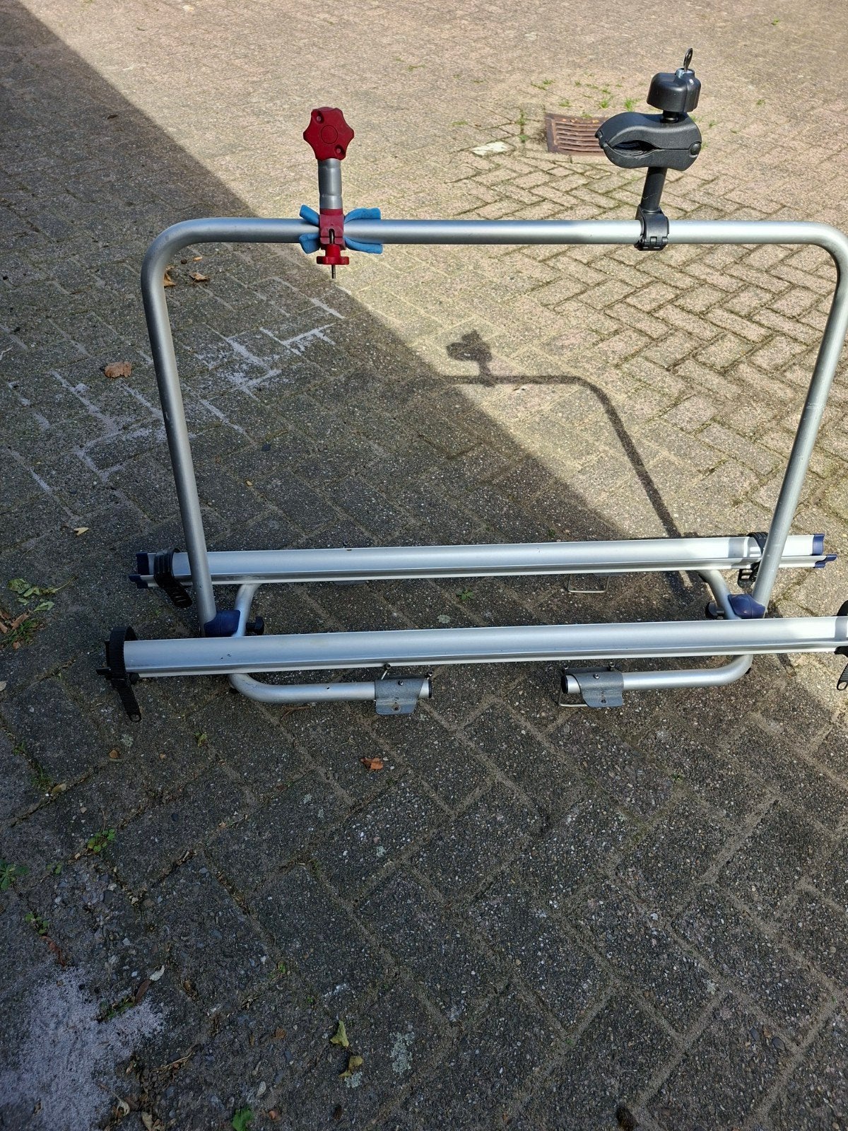 fietsen drager op distel, Ophalen, Gebruikt