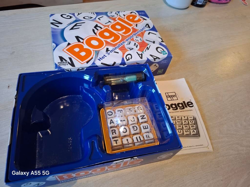 Boggle - Het 3-minuten woordenspel van Parker, Parker, Ophalen of Verzenden, Zo goed als nieuw, Consumercare@hasbro.co.uk