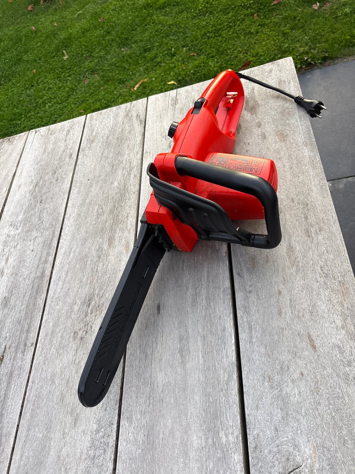 Black & Decker elektrische kettingzaag 1600W - 30cm, Ophalen, Gebruikt, Takkenzaag