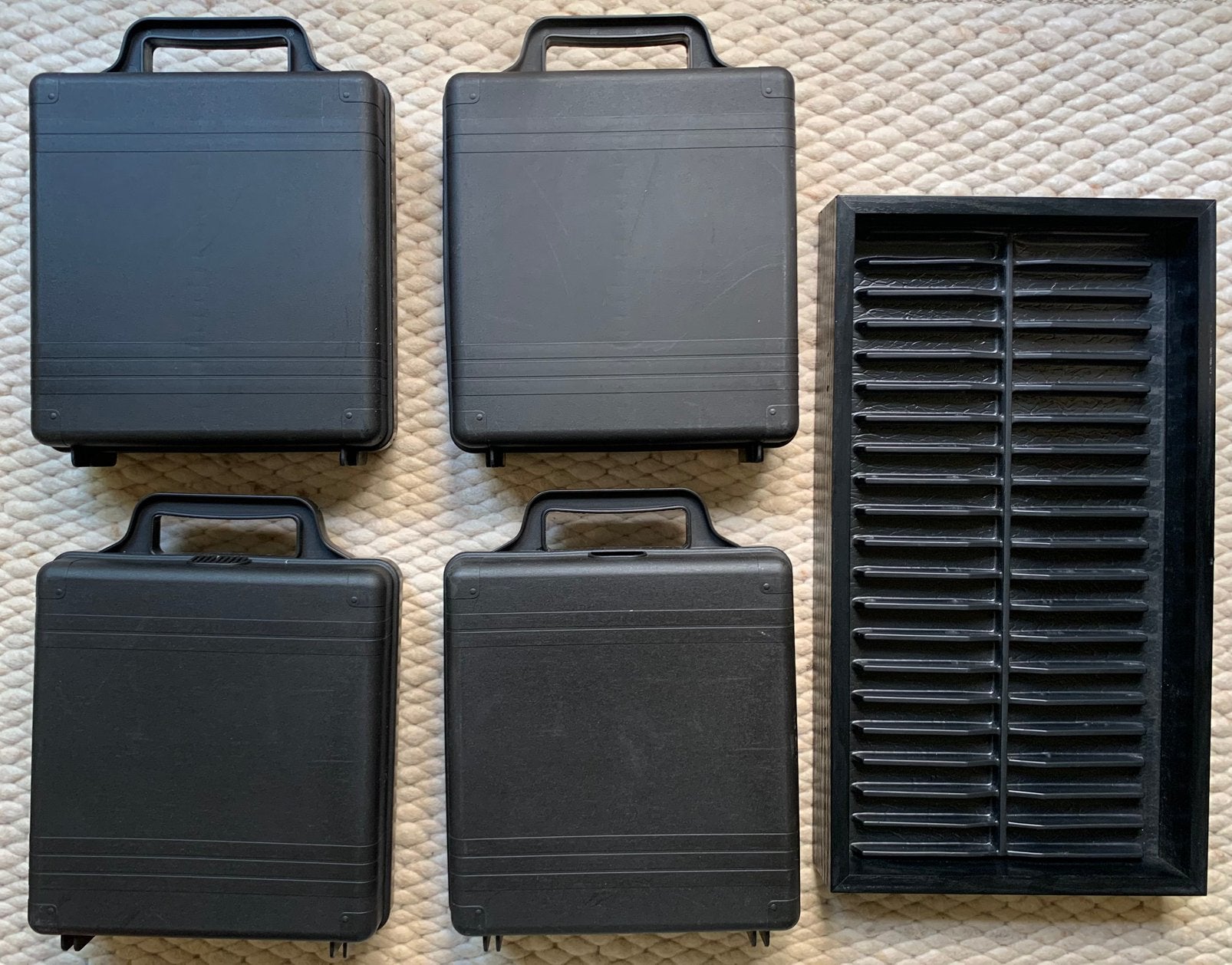 5x vintage opbergkoffers opbergboxen cassettebandjes koffers, Gebruikt, Ophalen of Verzenden, Nvt, Met bewaardoos, rek of koffer