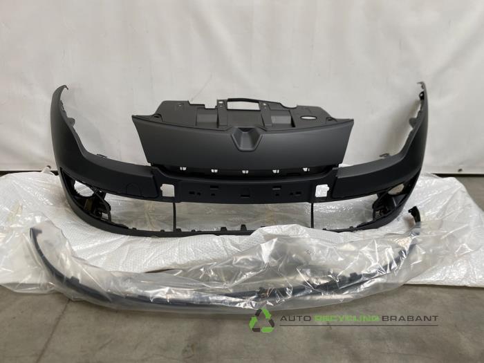 Voorbumper van een Renault Megane, Auto-onderdelen, -, Renault, -, Nieuw
