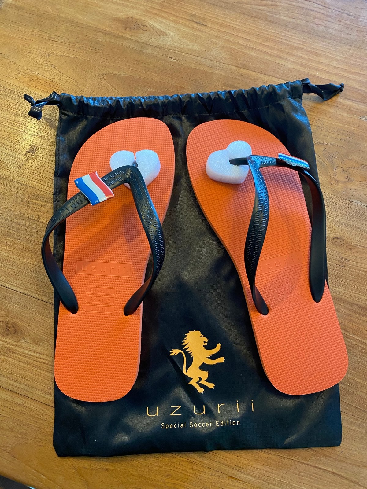 Uzurii Holland Slippers - Oranje - Maat 41/42, Ophalen of Verzenden, Nieuw, Oranje, Slippers