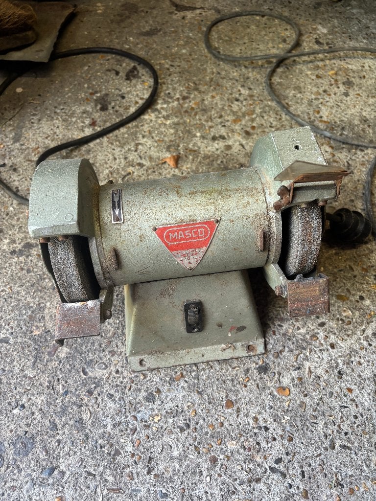 electrische slijpmachine, Ophalen, Gebruikt, Minder dan 700 watt, Werkbankslijpmachine