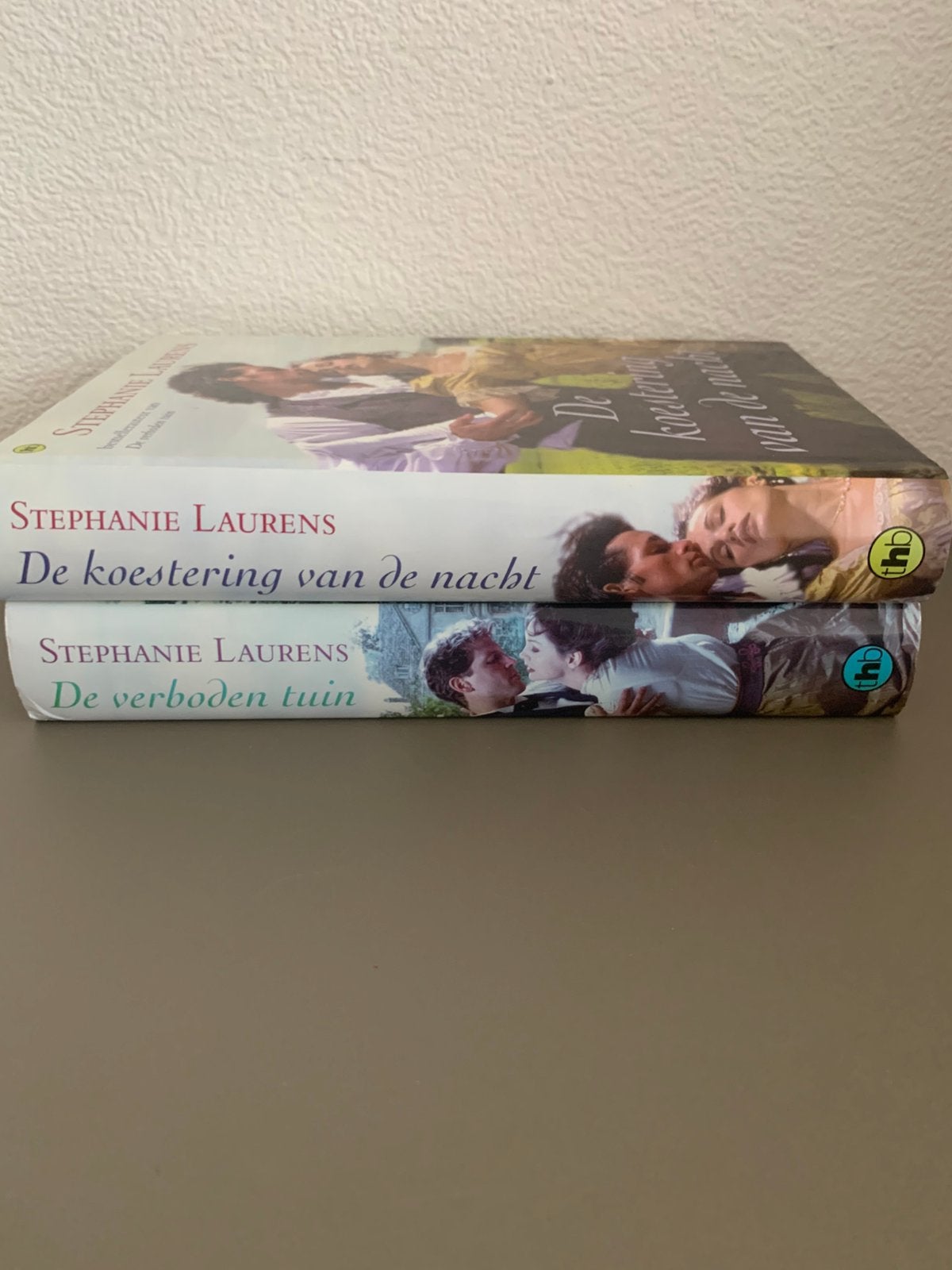 Stephanie Laurens De verboden tuin/koestering vd nacht, Ophalen of Verzenden, Zo goed als nieuw, Stephanie Laurens