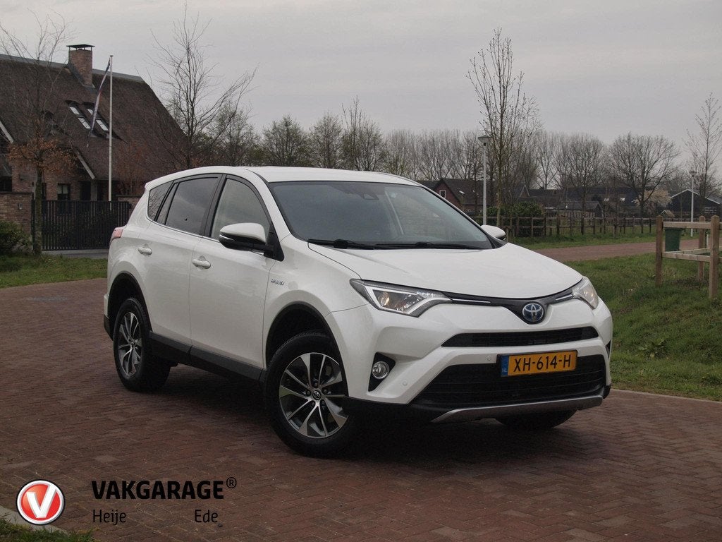 Toyota RAV4 2.5 Hybrid AWD 4x4 Dynamic | 1650kg Trekgewicht