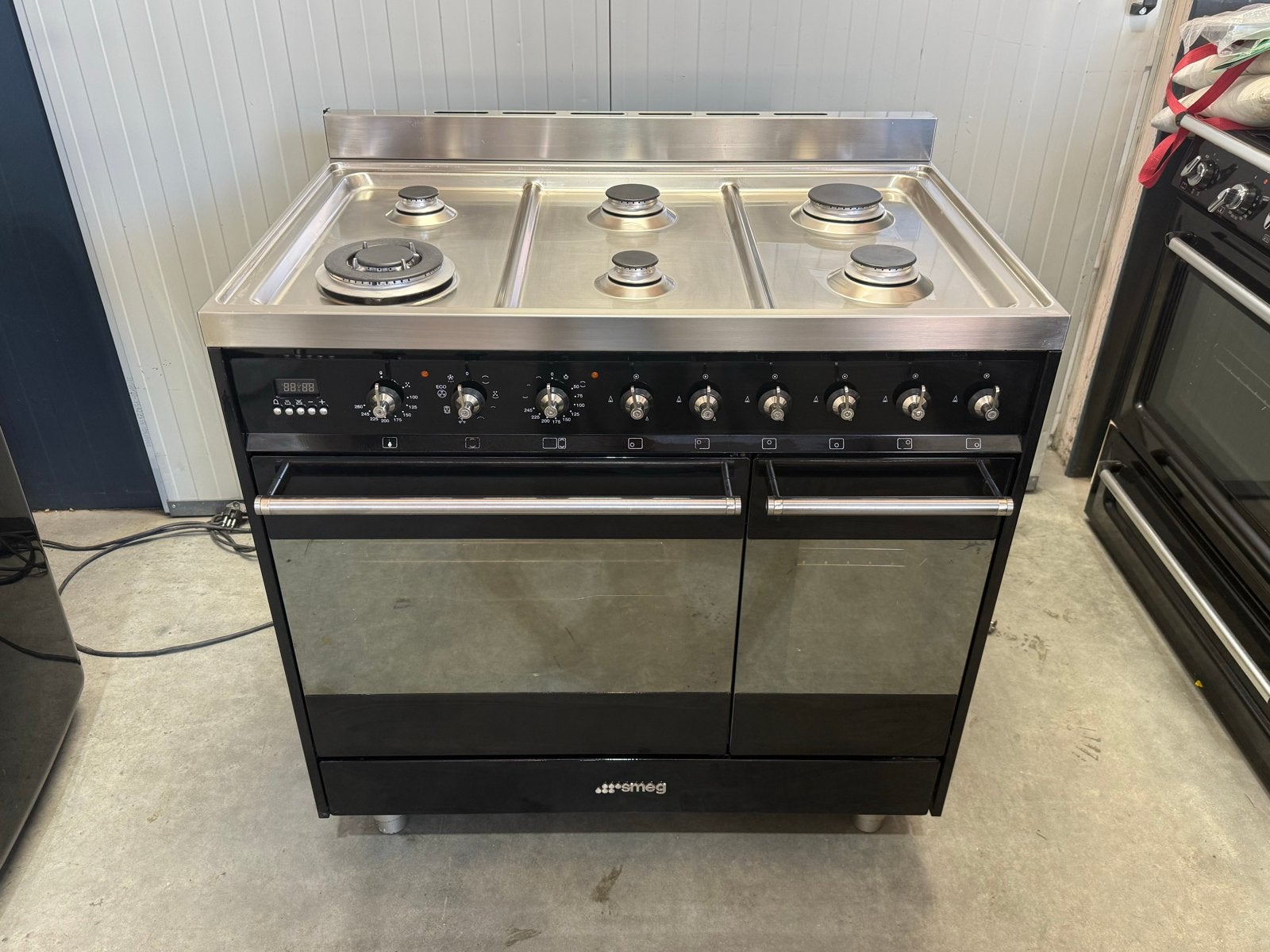 Smeg Fornuis met 6 gaspitten en dubbele oven, Bella, Hete lucht, 60 cm of meer, Ophalen of Verzenden