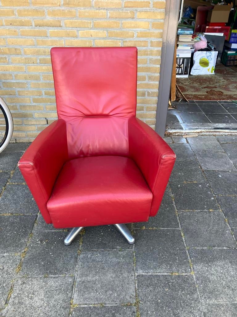 Rode fauteuil met draaivoet - Gebruikt, Huis en Inrichting, Fauteuils, Ophalen, Gebruikt, 50 tot 75 cm, Leer