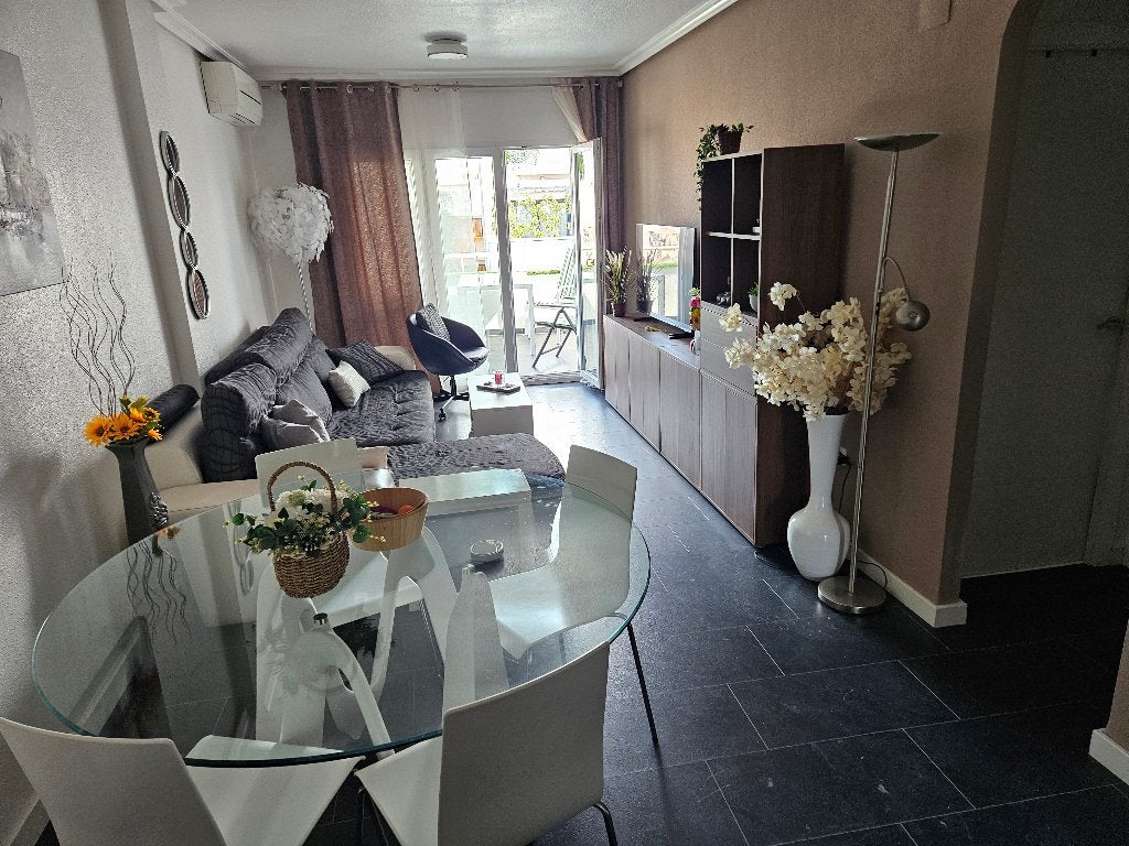 Appartement te huur in Spanje Torrevieja, 2 slaapkamers, Costa Blanca, Afwasmachine, Appartement