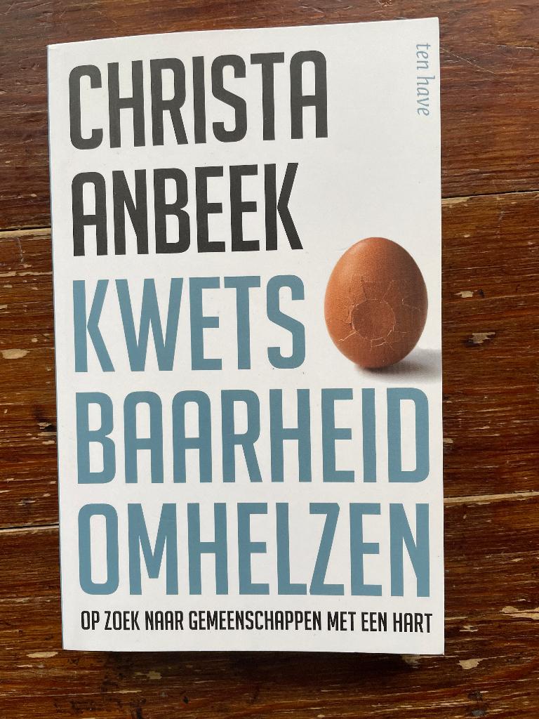 Christa Anbeek Kwetsbaarheid omhelzen 2023 nieuw, Achtergrond en Informatie, Spiritualiteit algemeen, Nieuw, Ophalen of Verzenden