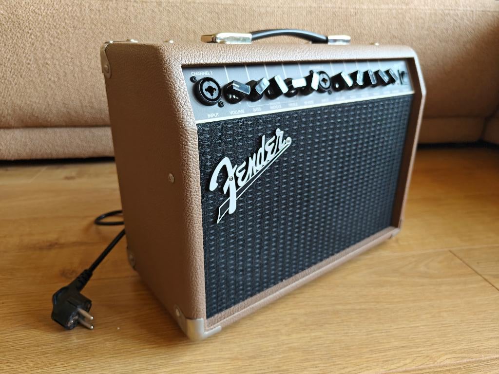 Fender Acoustasonic 40 Amp 40W | Acoustic & Electric + Mic, Ophalen, Zo goed als nieuw, Gitaar, Minder dan 50 watt