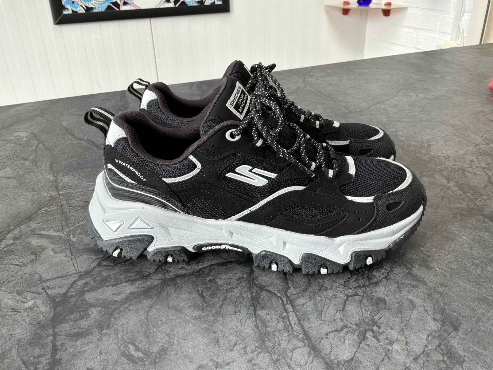 Skechers dlites, Kleding | Dames, Schoenen, Verzenden, Zwart, Sneakers of Gympen, Zo goed als nieuw