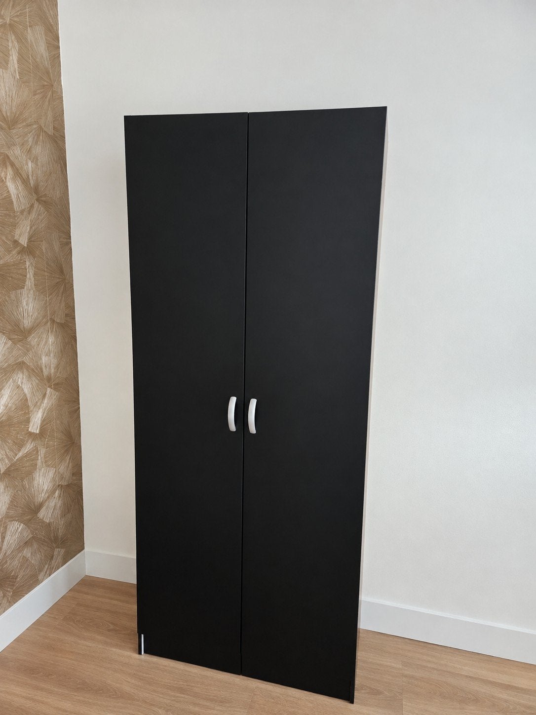 Zwarte kast / kleding kast, Ophalen, 50 tot 100 cm, 150 tot 200 cm, 25 tot 50 cm
