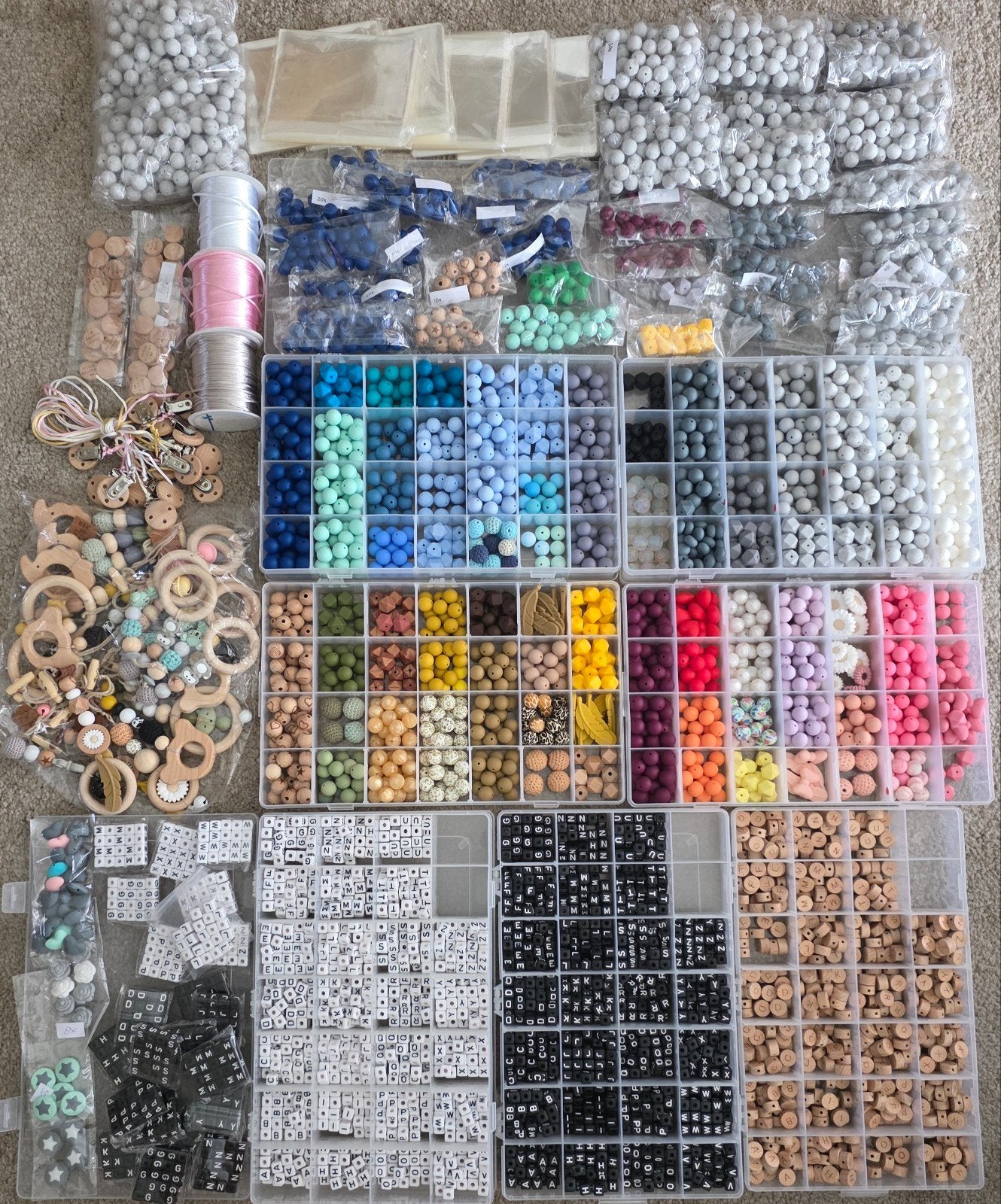 Mega partij siliconen kralen + speenkoordclips+ koord etc, Hobby en Vrije tijd, Kralen en Sieraden maken, Ophalen of Verzenden