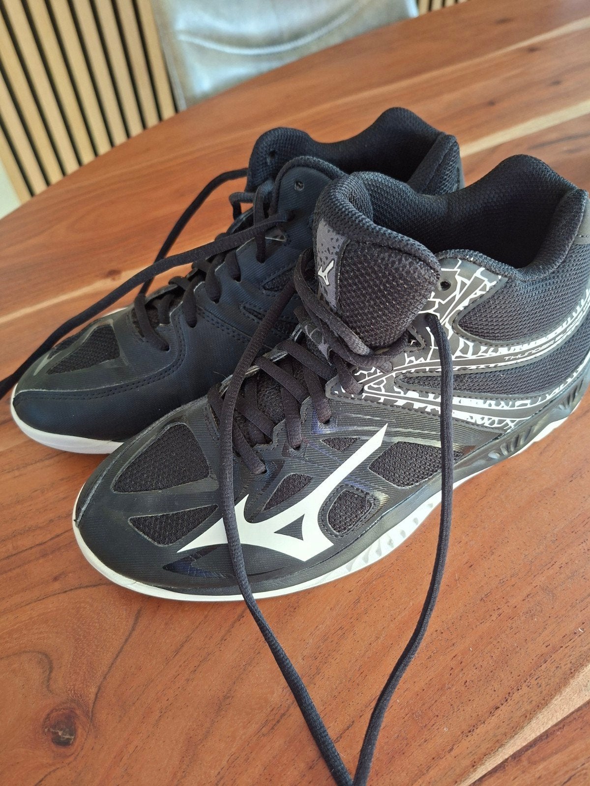 Mizuno sportschoenen, maat 39, Sport en Fitness, Ophalen of Verzenden, Zo goed als nieuw, Overige typen