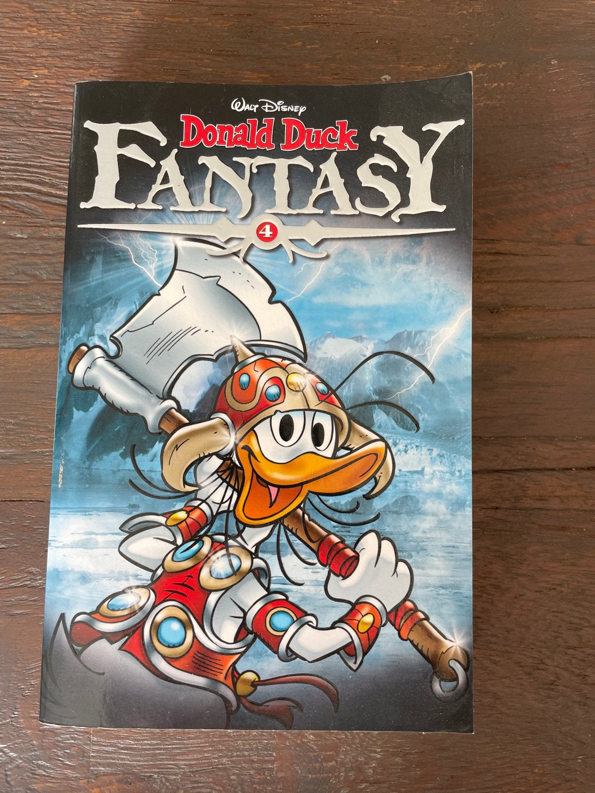 Donald Duck Fantasy 4 - Fantastische avonturen, Ophalen of Verzenden, Gelezen