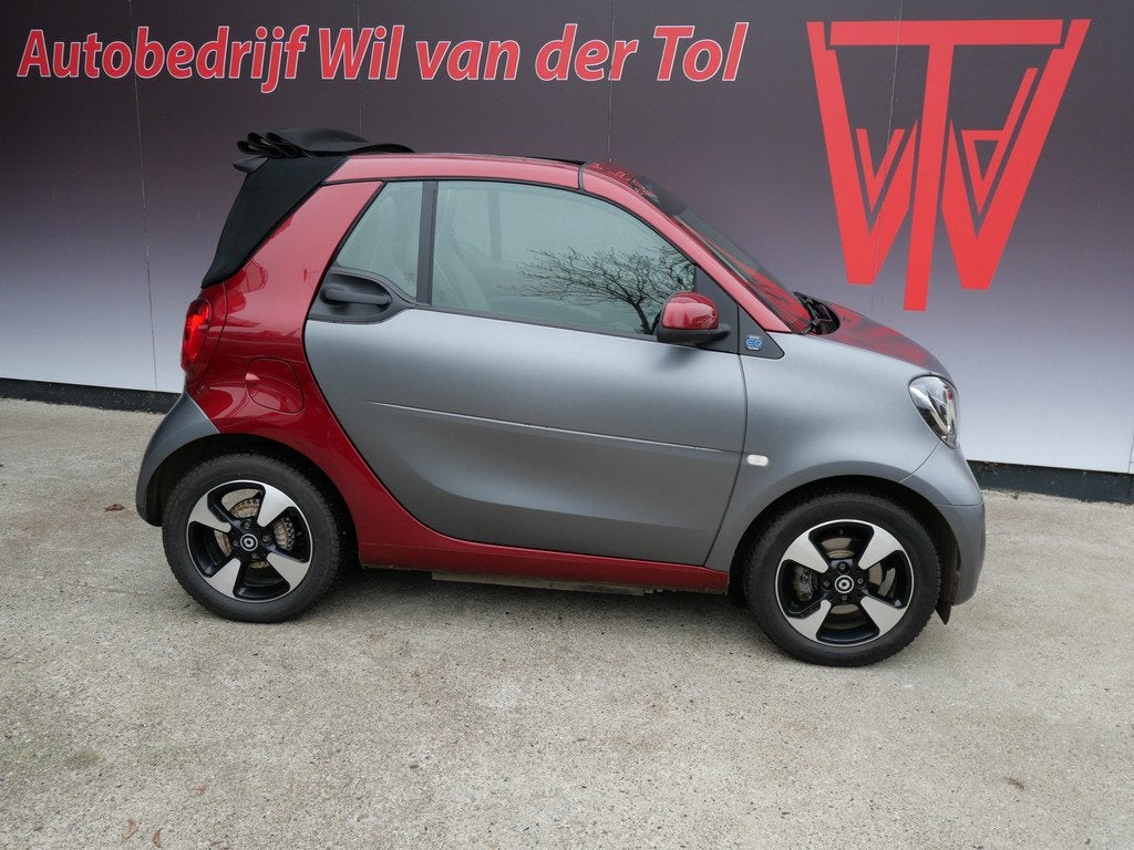 Smart Fortwo cabrio EQ STYLE | CLIMA | CRUISE | ALL-SEASON |, Auto's, Smart, Automaat, Gebruikt, Zwart, Cabriolet