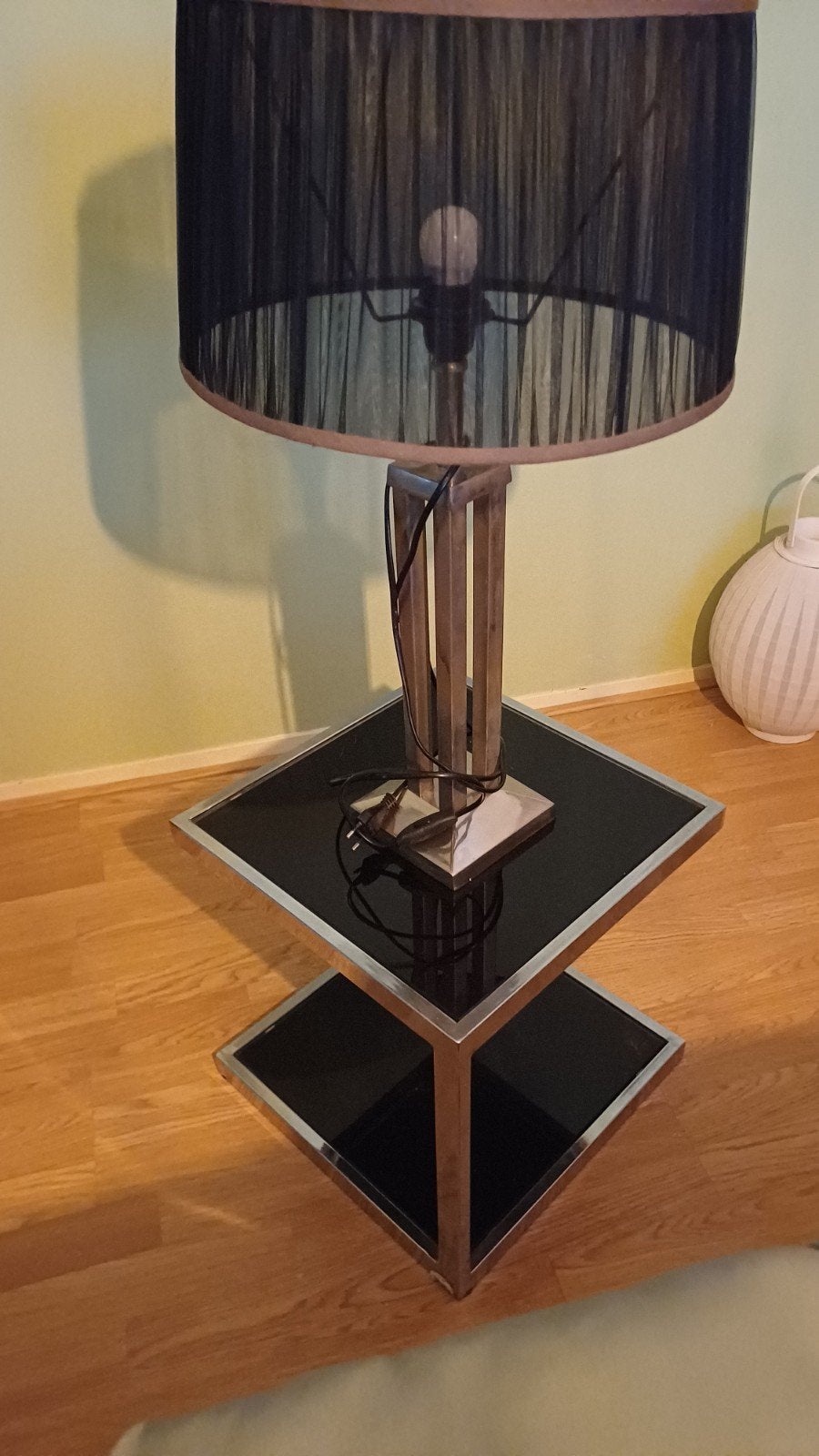 Te koop tafeltje met lamp, Ophalen of Verzenden