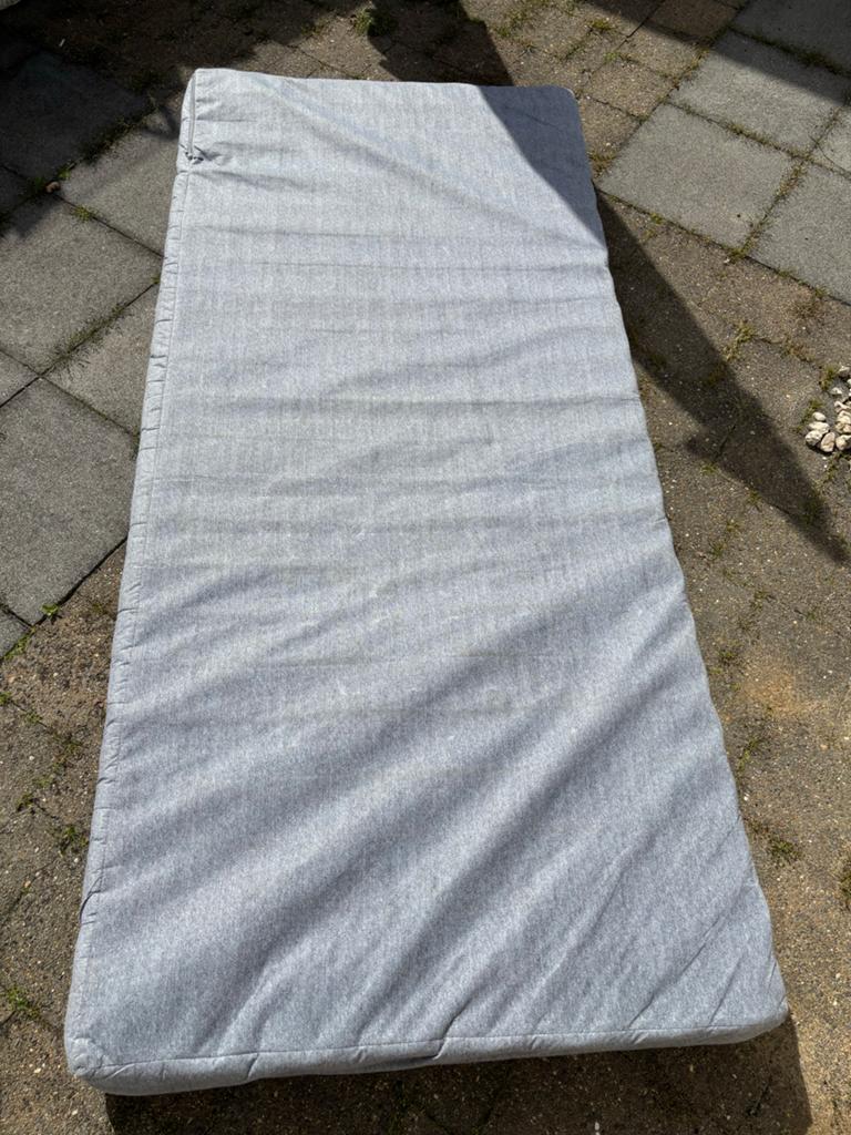 Drie eenpersoons matrassen, Ophalen, Gebruikt, 90 cm, Eenpersoons