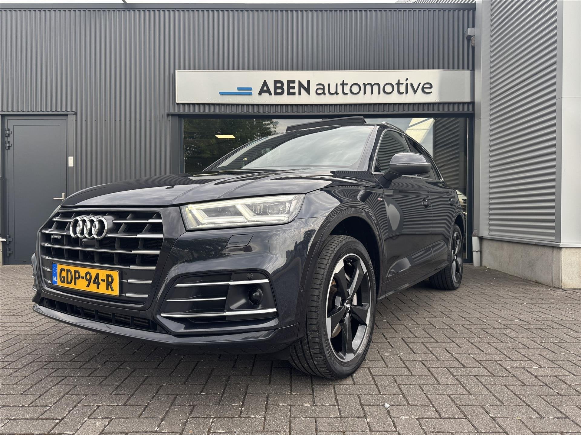 Audi Q5 55 TFSIe 367PK Quattro S-Edition (PANO|360|ACC|LEDER, Auto's, Audi, Automaat, 4 cilinders, Blauw, Leder