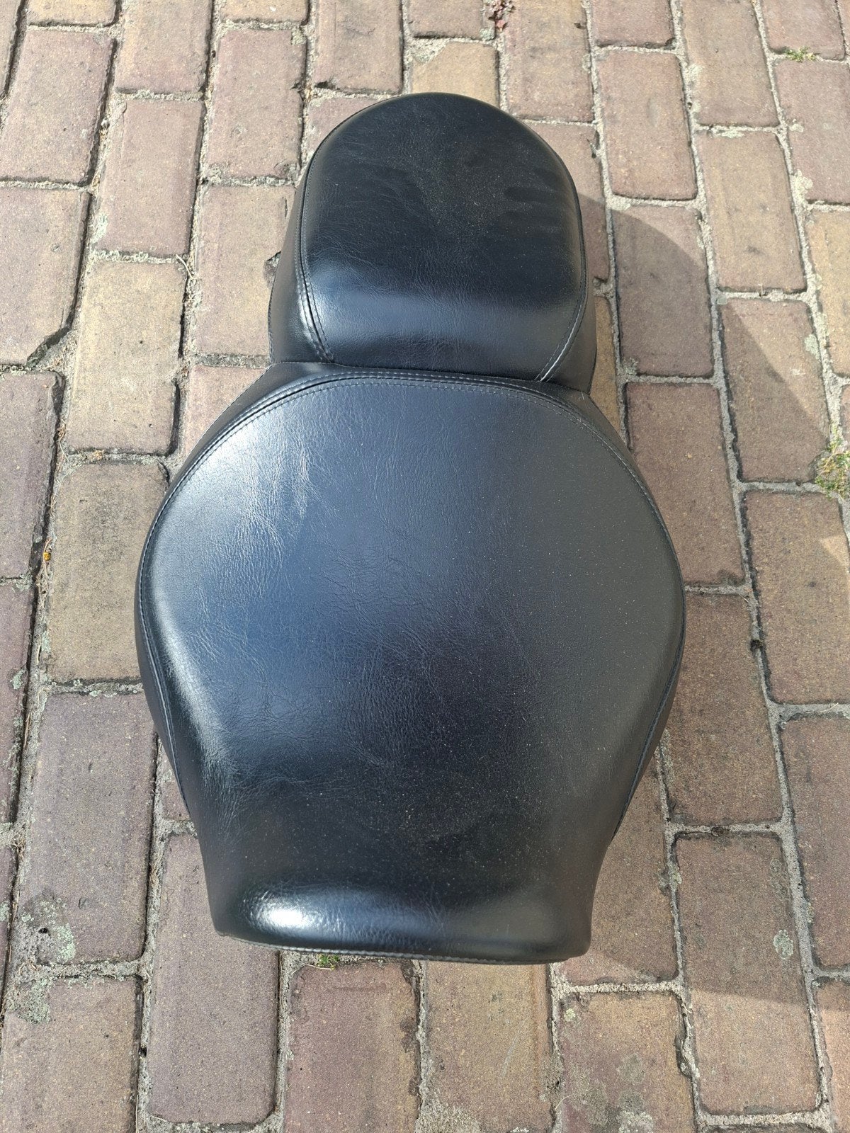 Zadel Kawasaki VN 900 Classic / Custom, Ophalen, Gebruikt