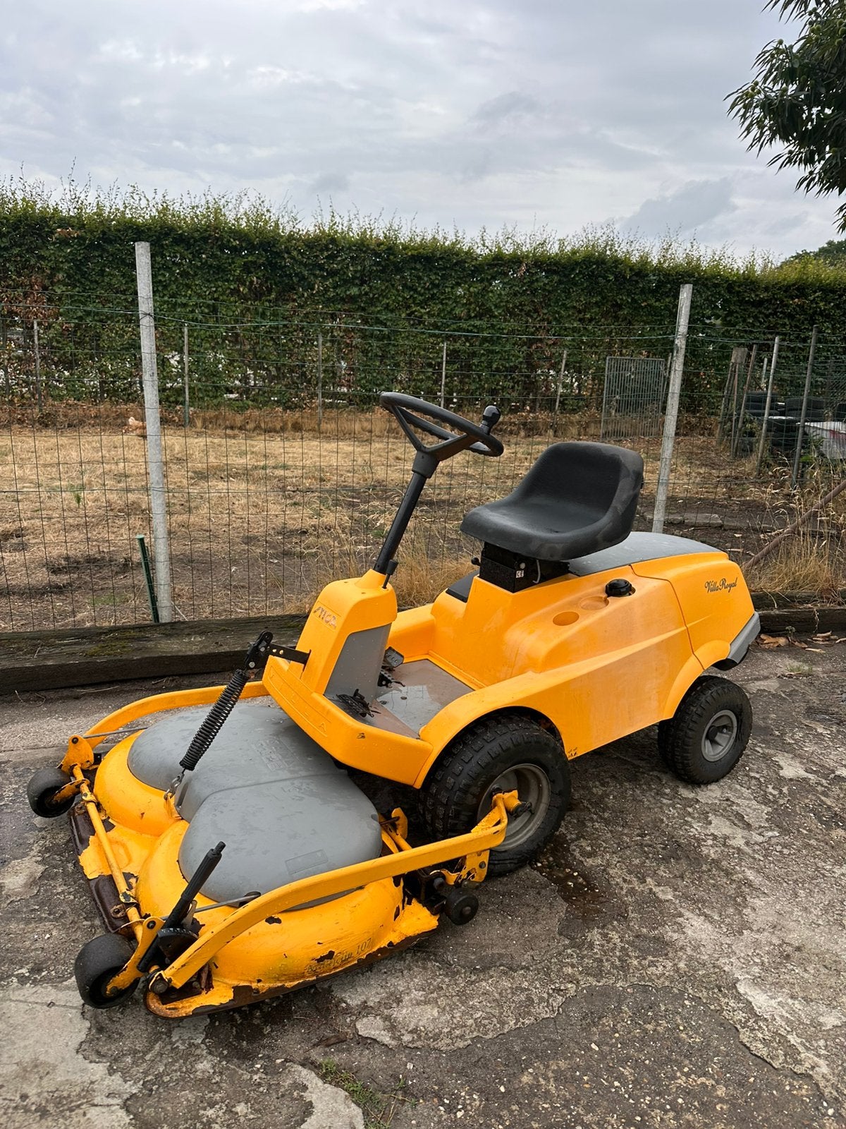 Stiga villa royal zitmaaier 2 cilinder honda motor, Tuin en Terras, Ophalen of Verzenden, Zo goed als nieuw