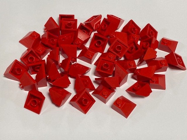 Partij 50x nieuwe 2x2 Lego hoek dakpannen (diverse kleuren), Overige thema's, Lego, Nieuw, Ophalen of Verzenden