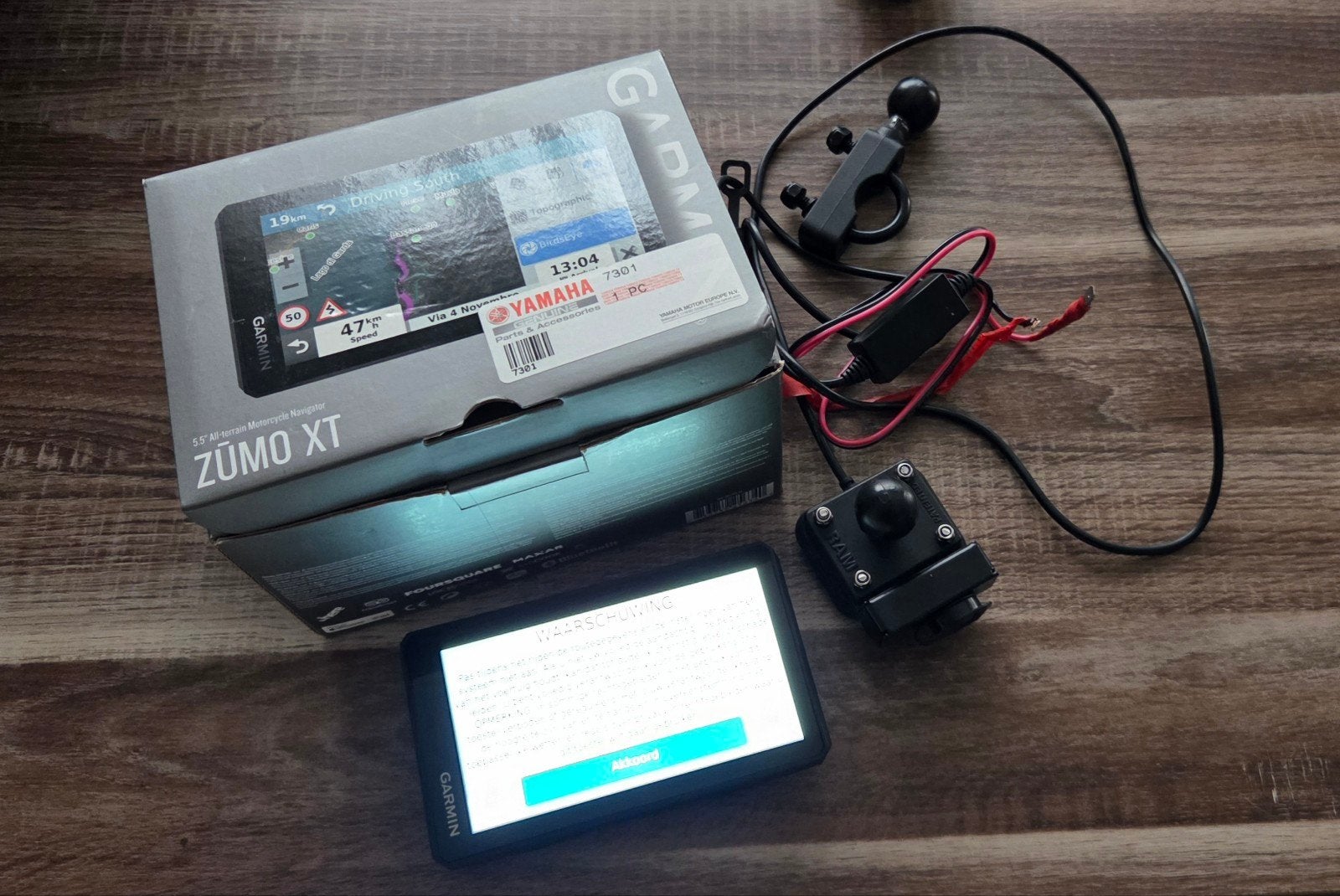 Garmin Zumo XT met complete accessoires en beveiliging, Ophalen of Verzenden, Zo goed als nieuw