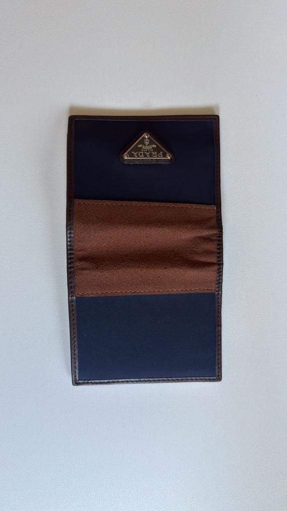 Prada pasjeshouder  - Donkerblauw / Bruin, Overige merken, Blauw, Ophalen of Verzenden, Zo goed als nieuw