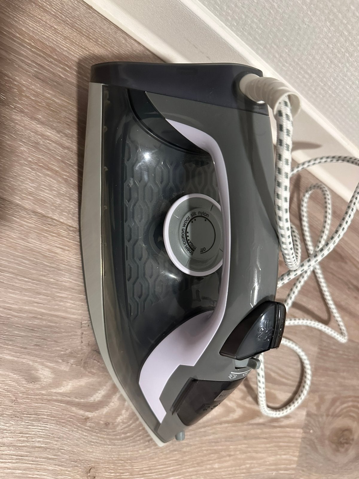 Hema Iron, Witgoed en Apparatuur, Ophalen of Verzenden, Zo goed als nieuw