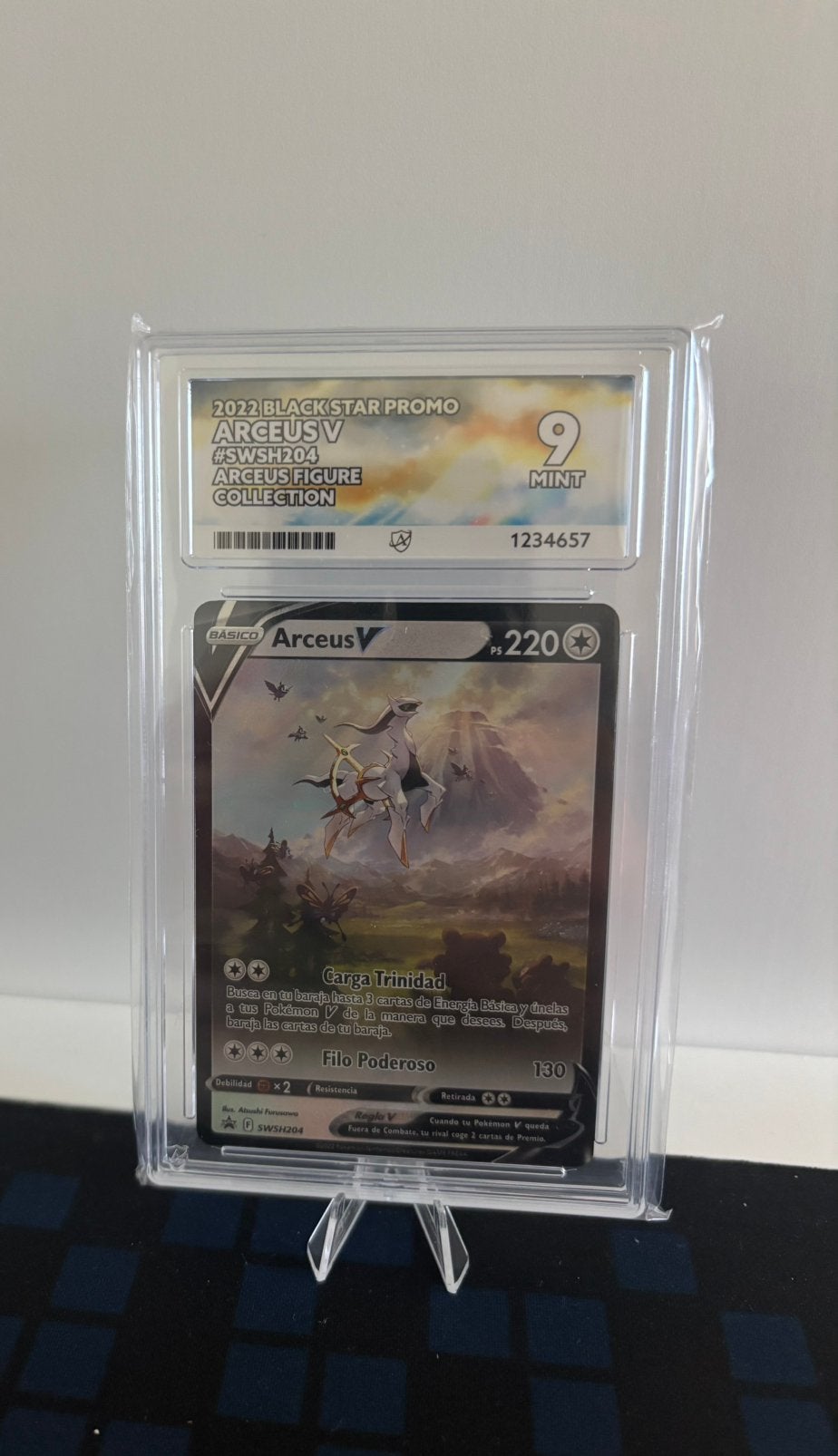 ACE 9 Arceus V, Ophalen of Verzenden, Zo goed als nieuw