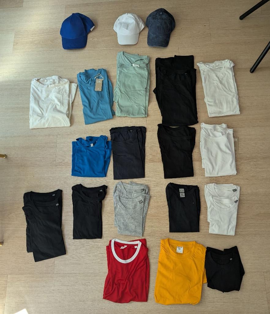 22x blanco Tshirts + 3x petten voor bedrukken (was 134 Euro), Ophalen of Verzenden, Nieuw, Overige typen