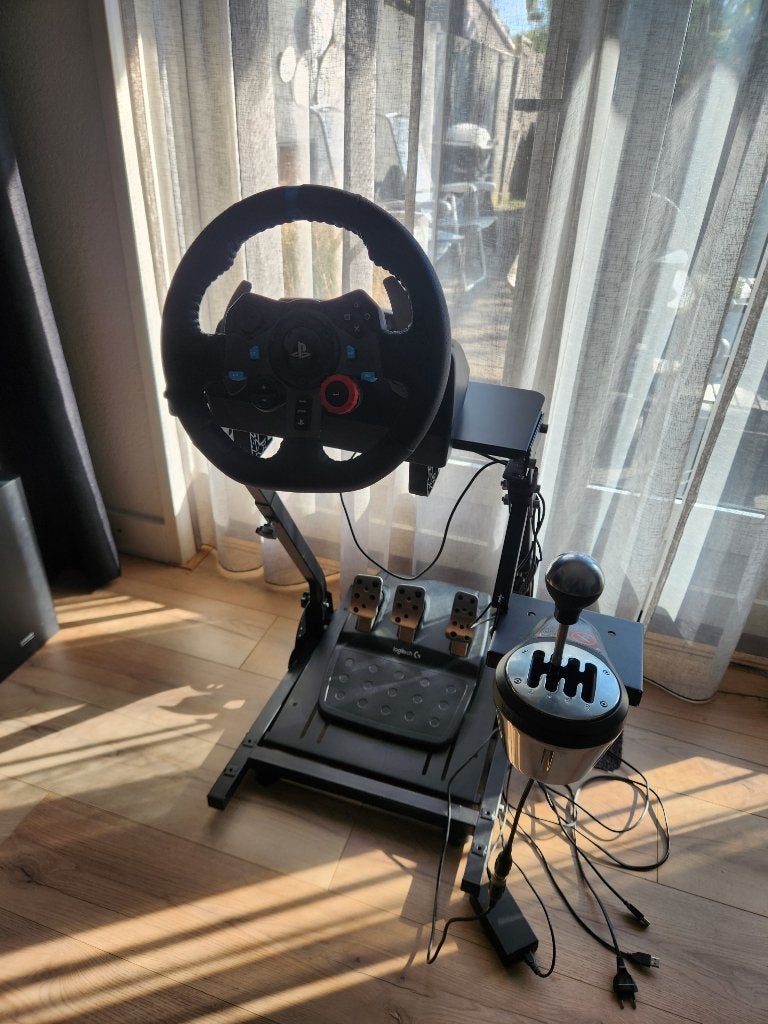 Logitech G29 + pedalen + TH8A schakelpook + frame, Ophalen, Gebruikt, Stuur of Pedalen, PlayStation 3