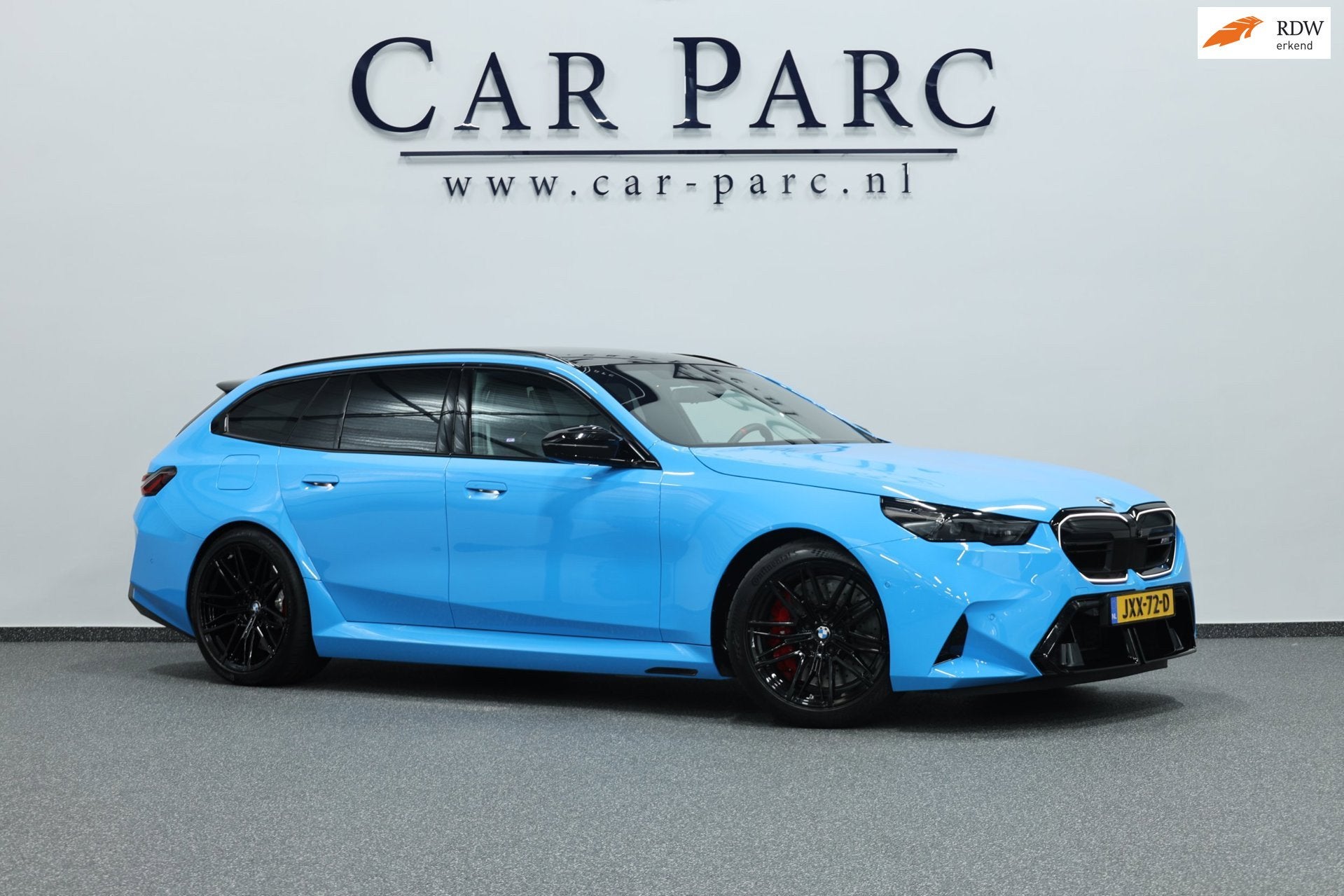 BMW 5-serie Touring M5 INDIVIDUAL RIVIERA BLUE/M DRIVERS PRO, Auto's, Dealer onderhouden, Gebruikt, 2000 kg, Vierwielaandrijving