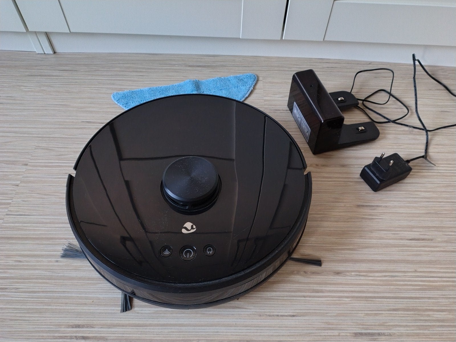 Nedis Smart Laser Robot Stofzuiger met Dweilfunctie, Ophalen, Overige merken, Gebruikt, Inclusief accessoires