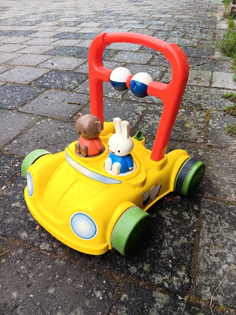 Loop auto nijntje, Kinderen en Baby's, Speelgoed | Buiten | Voertuigen en Loopfietsen, Ophalen of Verzenden, Gebruikt, Loopvoertuig