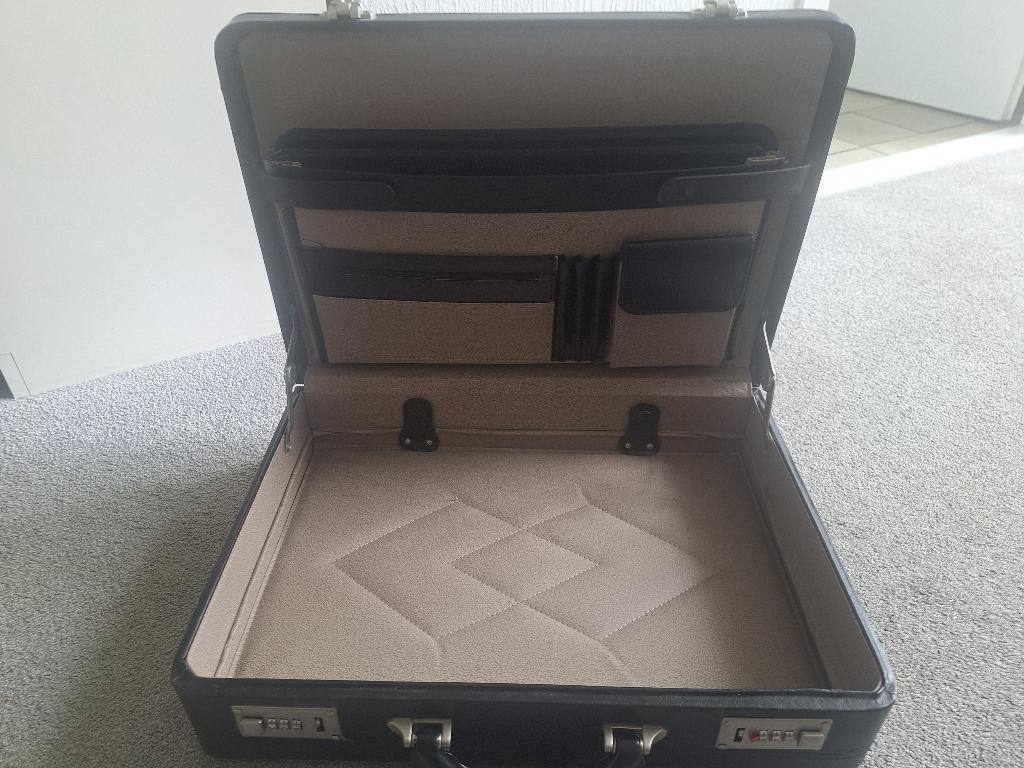 Aktenkoffer leer, Ophalen, Minder dan 35 cm, Nieuw, Slot