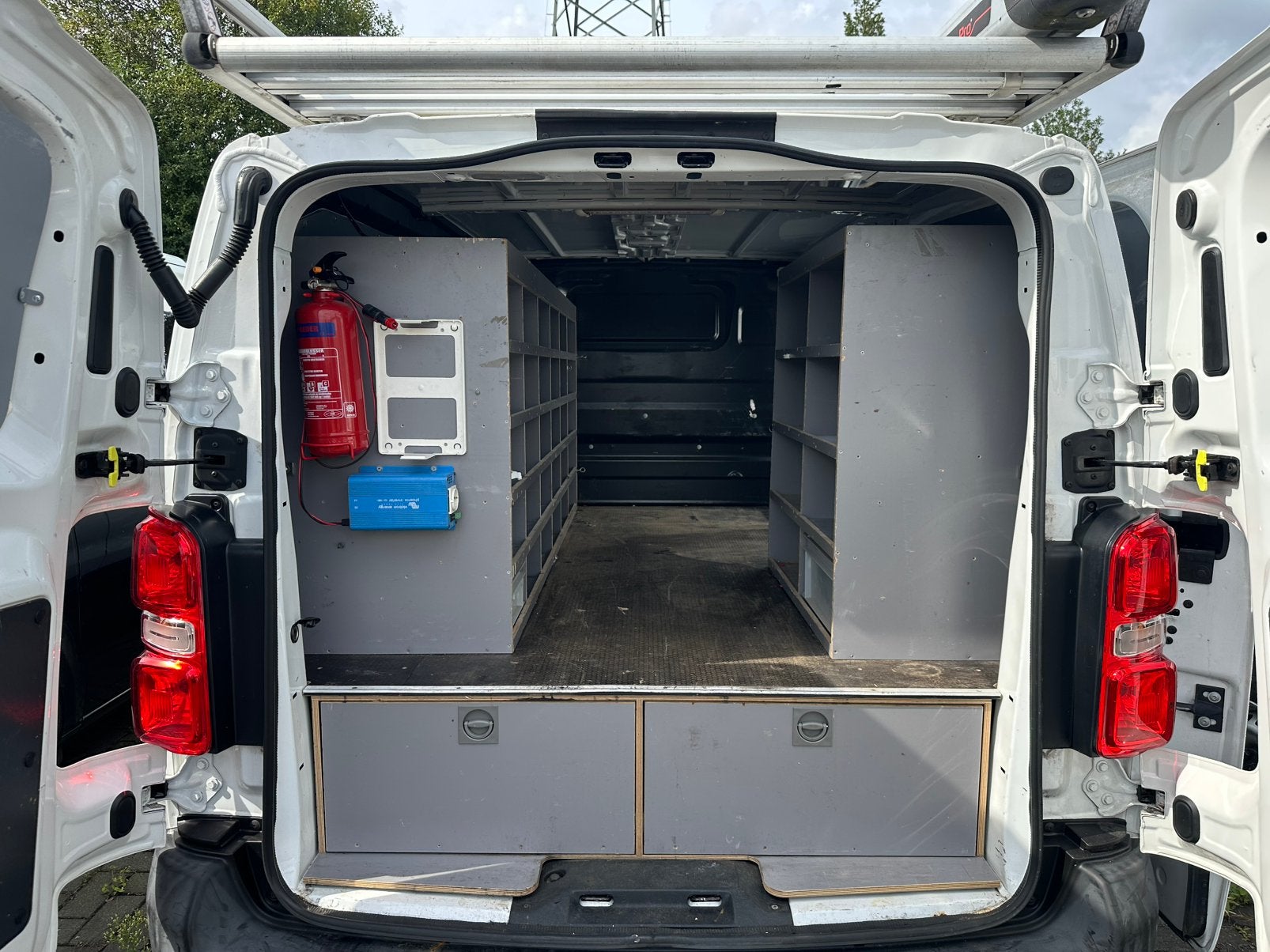 Bedrijfswageninrichting Opel Vivaro, Ophalen, ., ., .