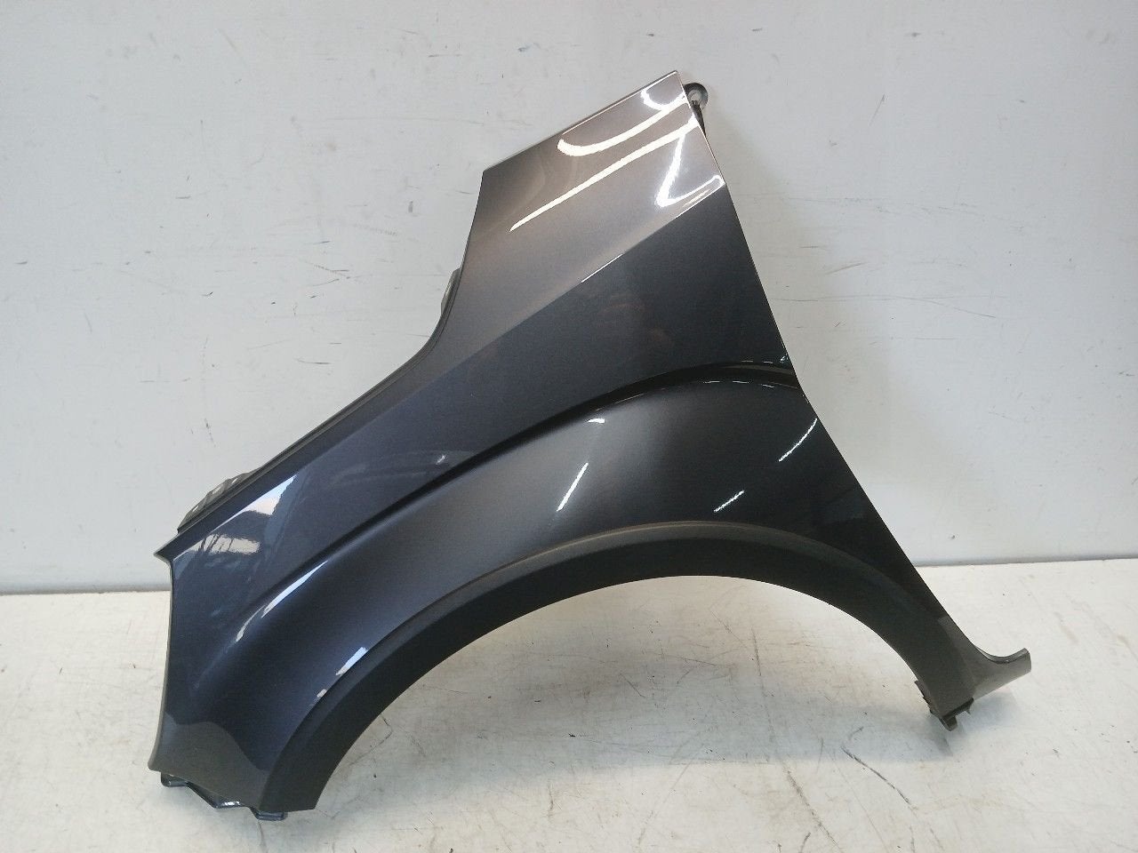 Spatbord links voor Suzuki Ignis, Onderdelen@venauto.nl, Van der Ven Autorecycling B.V., Gebruikt, Ettenseweg 76, 4706 PB Roosendaal, The Netherlands